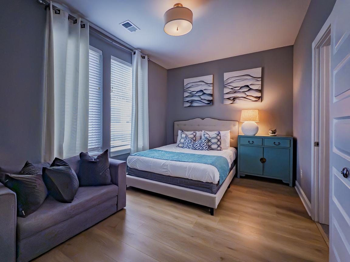 Buena Vista Townhouse near Germantown