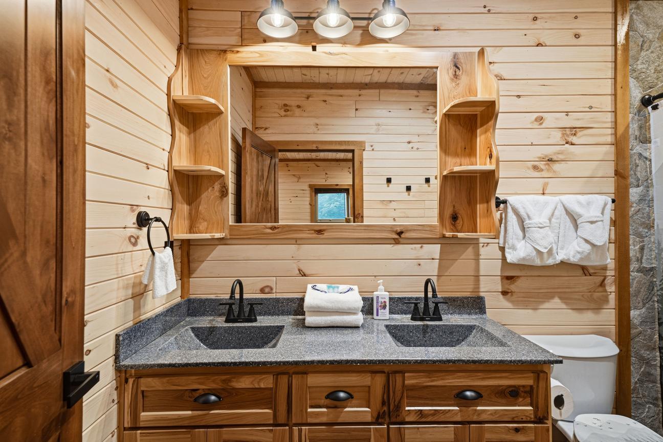 Bear Mansion Getaway