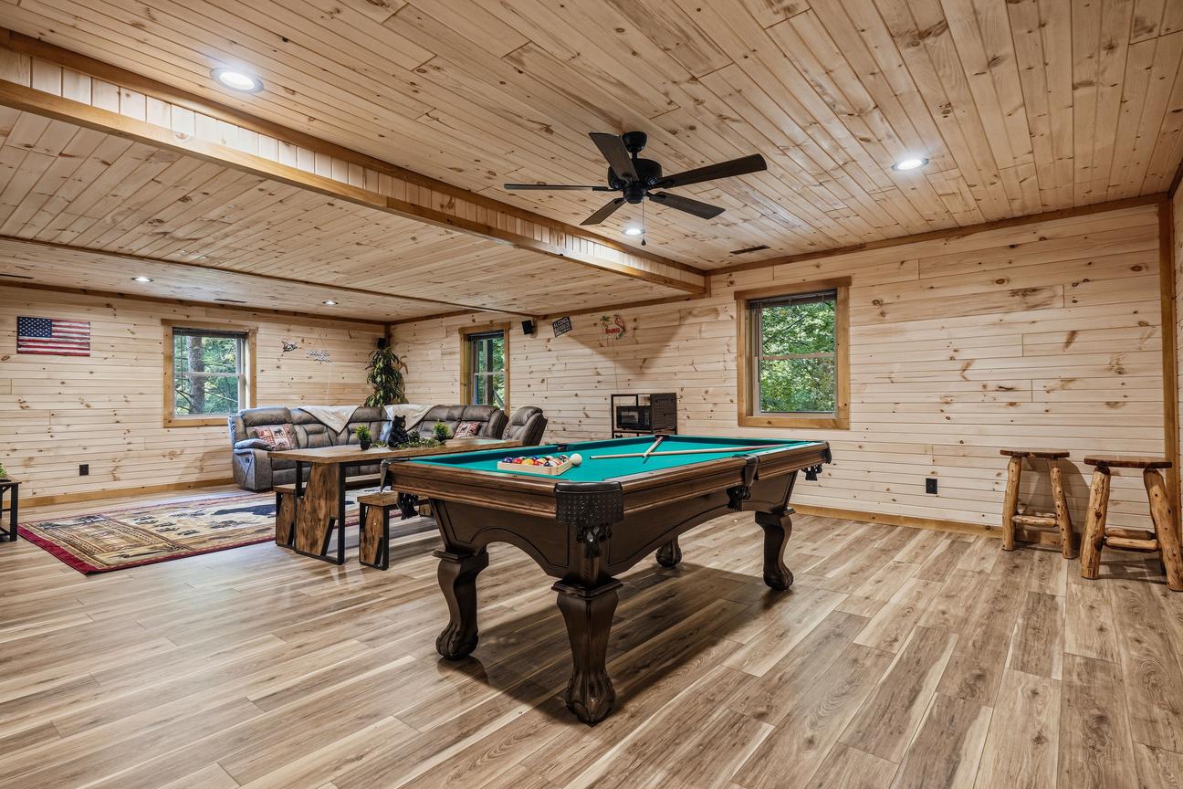 Bear Mansion Getaway