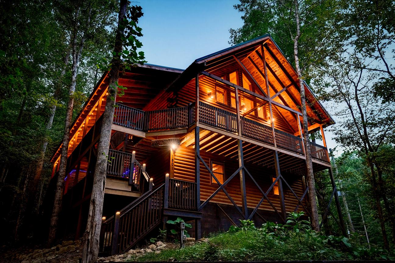 Bear Mansion Getaway