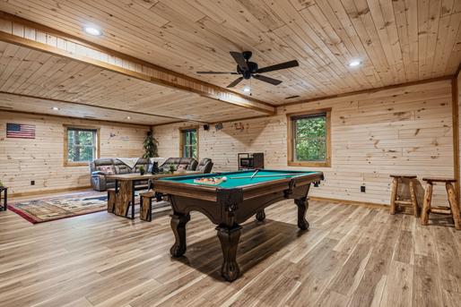 Bear Mansion Getaway