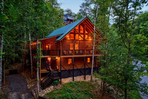 Bear Mansion Getaway