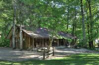 Crockett's Coonskin Cabin (540)