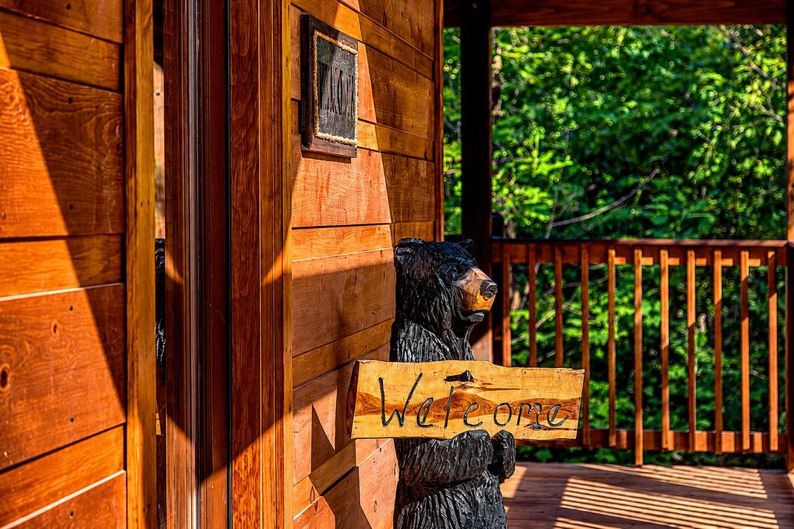 Grin Inn Bear It