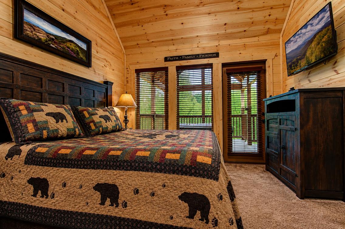 Grin Inn Bear It