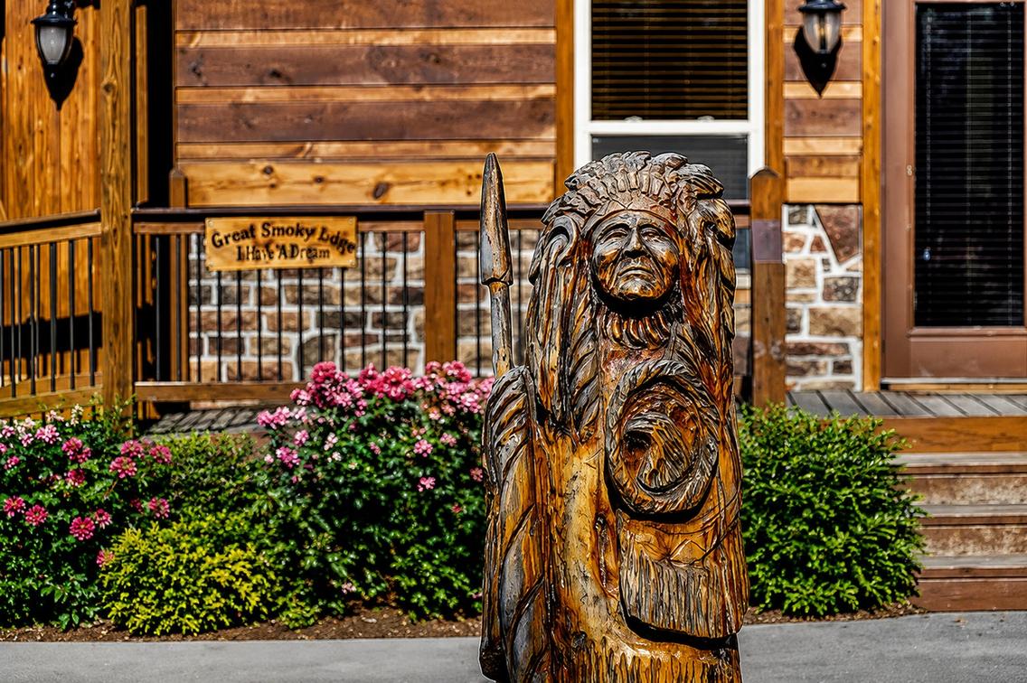 Grand Cherokee Lodge