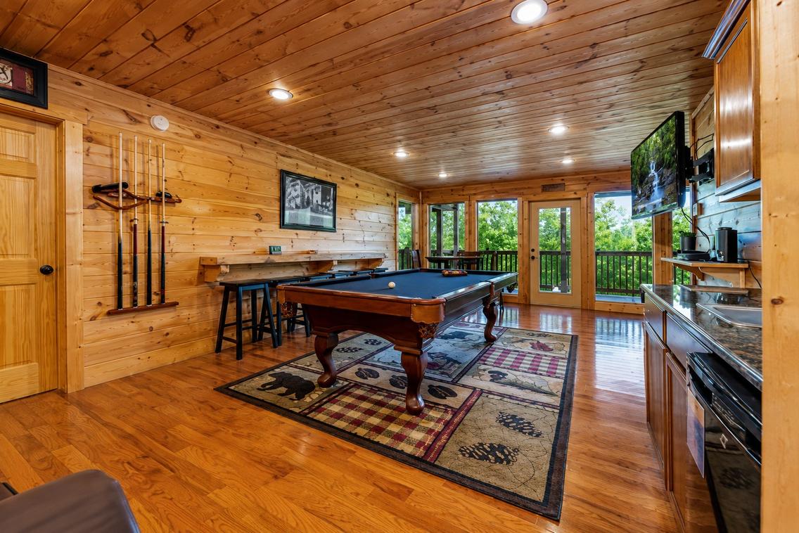 A Suite Mountain View