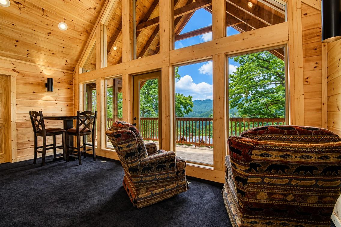 Lazy Bear Lodge