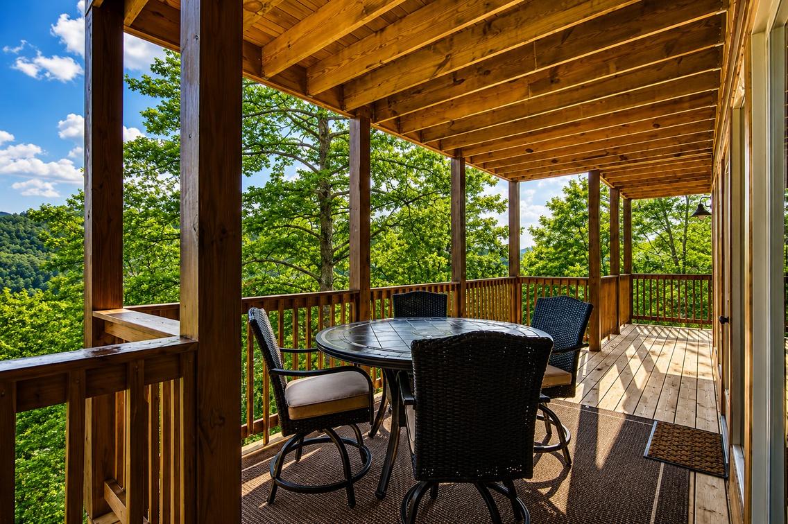 Lazy Bear Lodge