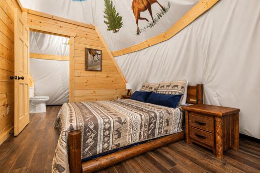 Photo of Arrowhead Queen/Bunk Style