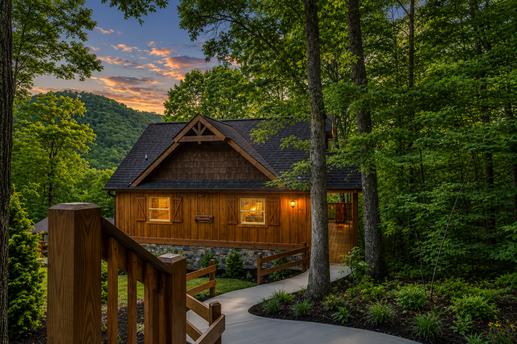 A Cozy Mountain Hideaway