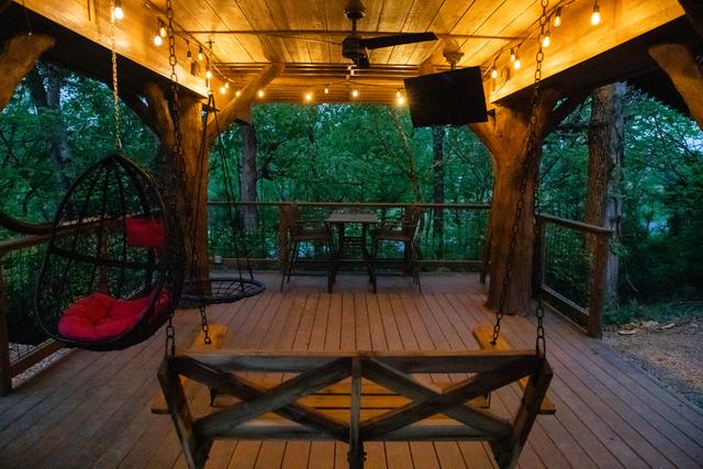 LOWER DECK - BISTRO LIGHTING - A WHOLE OTHER SMOKY MOUNTAIN VIBE SET IN NATURE TO RECHARGE YOUR SOUL
