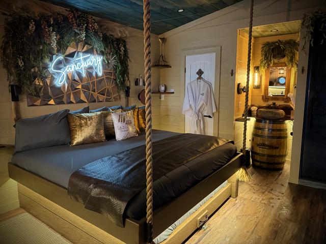 ROPE SUSPENDED KING BED - SECRET ROLL OUT QUEEN BED - PRIVATE TOILET CLOSET - FULL BIDET TOILET - LUXURY LINENS & TOILETRIES PROVIDED