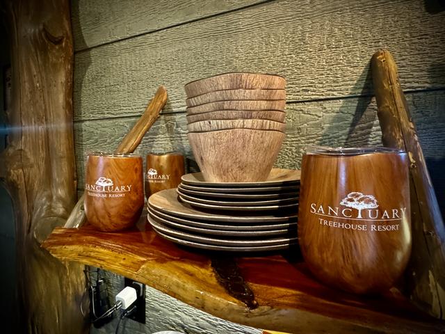 COOKING UTENSILS - SERVICE WEAR - TO GO CUPS - WINE/COFFEE TUMBLERS - FIRST AID KIT - ALL PROVIDED