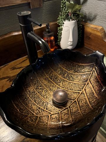 CUSTOM SINK - TREE-MENDOUS FUN TREEHOUSE AT SANCTUARY TREEHOUSE RESORT IN THE SMOKIES