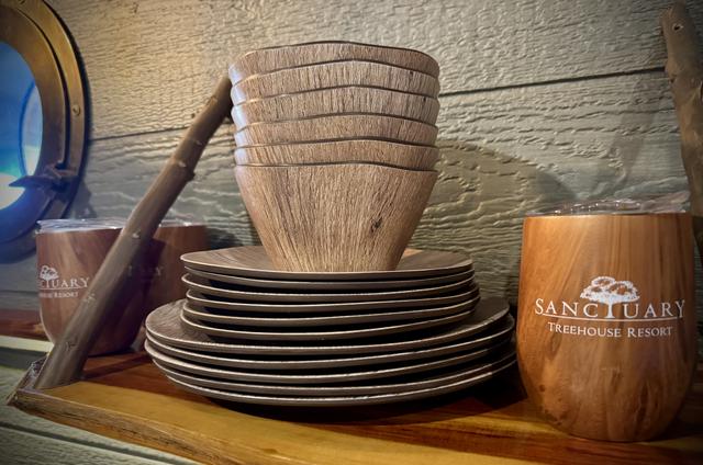 SERVICE WARE, WINE/COFFEE TUMBLERS, AND UTENSILS ARE PROVIDED