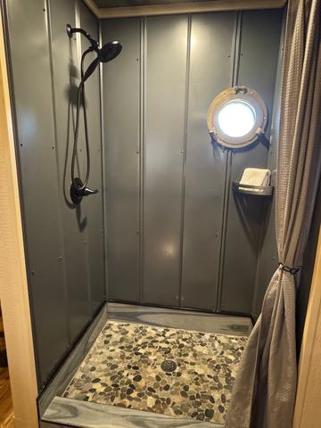 CUSTOM RAIN SHOWER - PORT HOLE WINDOW - TILE - LUXURY LINENS & TOILETRIES PROVIDED