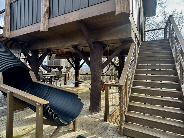 20-FOOT SLIDE - LOWER DECK - MORNING WOOD TREEHOUSE 