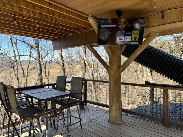 TABLE TOP SEATING FOR 4 - 50" TV - BISTRO LIGHTING - SLIDE ACCESS - OUTDOOR FAN