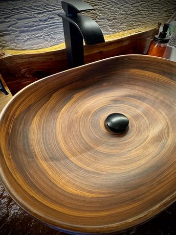 KITCHENETTE SINK - LAND OF THE FREE - HOME OF THE BRAVE - TREEFORT DOUBLE TREEHOUSES