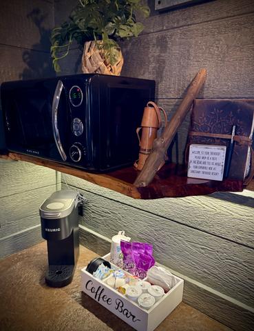 KITCHENETTE AT AIR FORT ONE TREEHOUSE - SANCTUARY TREEHOUSE RESORT