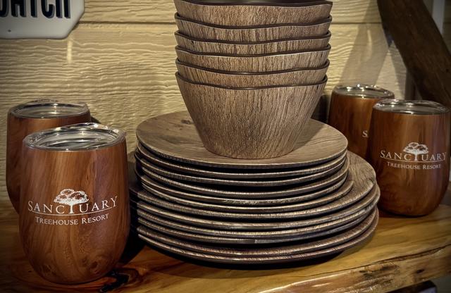 WINE/COFFEE TUMBLERS - DISHWARE - SERVICE WARE - COOKWARE - CLEANING SUPPLIES - FOOD STORAGE SUPPLIES - GRILLING TOOLS - PROVIDED