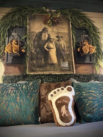 DON'T STOP BE-LEAFING TREEHOUSE - SANCTUARY TREEHOUSE RESORT - WOODED VIEW - SLEEPS 6