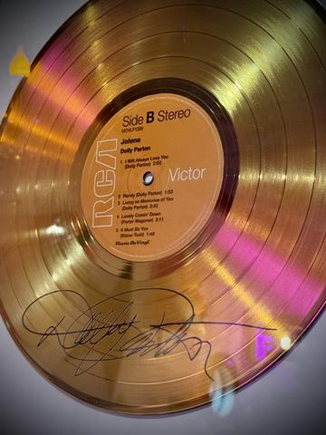 AUTHENTIC AUTOGRAPHED DOLLY PARTON MEMORABILIA THROUGHOUT