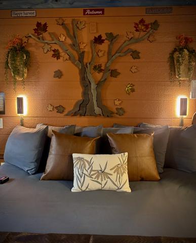 THE FOUR TREE-SONS LUXURY TREEHOUSE AT SANCTUARY TREEHOUSE RESORT IN THE SMOKY MOUNTAINS - CONVENIENT TO SEVIERVILLE, PIGEON FORGE, DOLLYWOOD, AND GATLINBURG