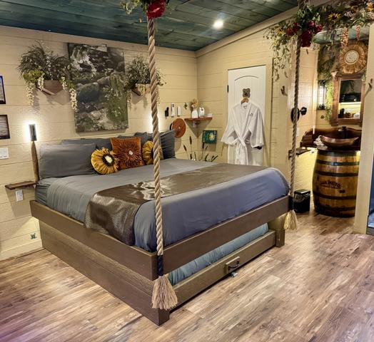 AMONG THE WILDFLOWERS TREE FORT TREEHOUSE - SLEEPS UP TO 6 - SANCTUARY TREEHOUSE RESORT