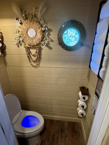 TOILET CLOSET - HEATED & LIT TOILET SEAT - PORT HOLE WINDOW - PAPER PRODUCTS AND LUXURY LINENS PROVIDED