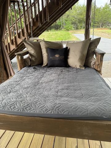 SWING ON THE OUTDOOR SUSPENDED DAY BED - PRIVACY CURTAINS - SOAKING TUB - 50" TV - BAR TOP SEATING FOR 2