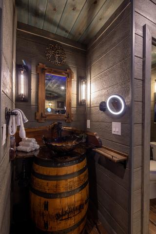 CUSTOM JACK DANIEL'S WHISKEY BARREL VANITY SINK - MAKE UP MIRROR - HAIR DRYER - LUXURY LINENS, MAKE UP TOWEL, & TOILETRIES PROVIDED