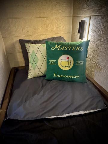 19TH HOLE TREE FORT TREEHOUSE - SLEEPS 6 - MOUNTAIN VIEW - SANCTUARY TREEHOUSE RESORT IN THE SMOKY MOUNTAINS