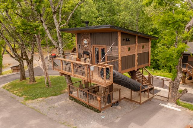 MORNING WOOD FROM THE DRIVE - TWO LEVELS OF PRIVATE DECK AND THE 20-FOOT SLIDE