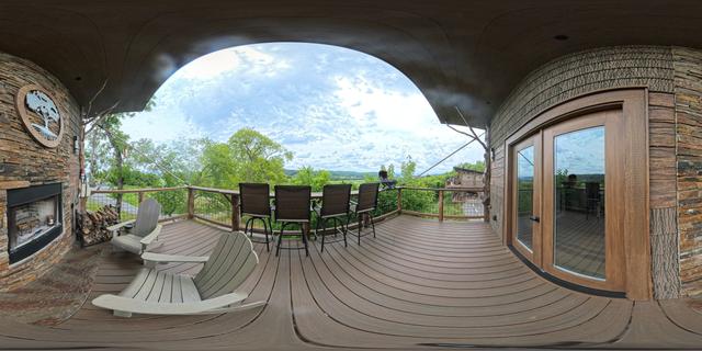 HONEY HOLE LUXE TREEHOUSE AT SANCTUARY TREEHOUSE RESORT IN THE SMOKY MOUNTAINS PANORAMA