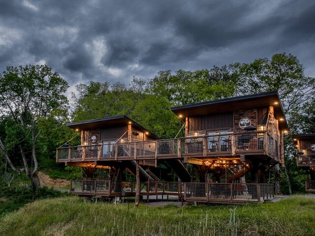 LAND OF THE FREE/HOME OF THE BRAVE - SANCTUARY TREEHOUSE RESORT