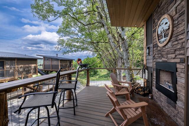 MORNING WOOD - SANCTUARY TREEHOUSE RESORT