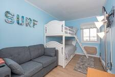 Photo of Large Ocean Block Condo 139st 3-Bedroom