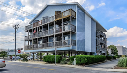 Photo of Oceanblock walk to Boardwalk and Seacrets Studio