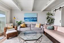 Photo of Relaxing Direct Oceanfront / Beachfront Retreat 