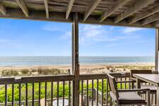 Photo of Relaxing Direct Oceanfront / Beachfront Retreat 