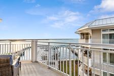 Photo of Crisfield Penthouse Retreat! 3 Bedroom