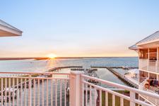 Photo of Crisfield Penthouse Retreat! 3 Bedroom