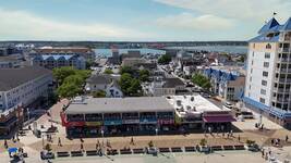 Photo of Bungalows on the Boards - Hightide