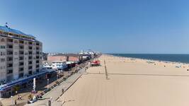 Photo of Bungalows on the Boards - Hightide