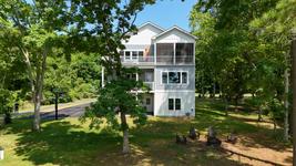 Photo of Assateague Holiday House Nature & Luxury Combined