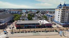 Photo of Bungalows on the Boards - Seaspray