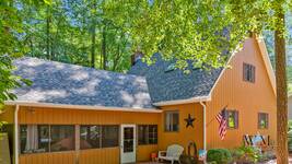 Photo of Charming 3-Bed Cabin, Near Ocean City & Assateague