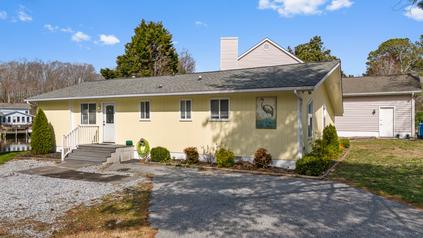 Photo of 24 Windjammer Rd